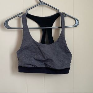 Lululemon size 6 black & grey sports bra!